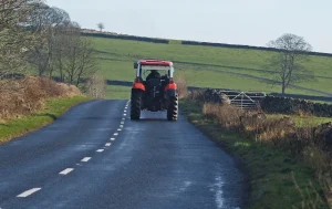 tracteur sur route