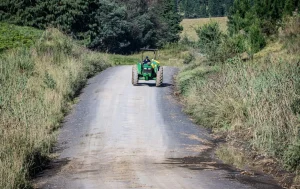 tracteur sur la route